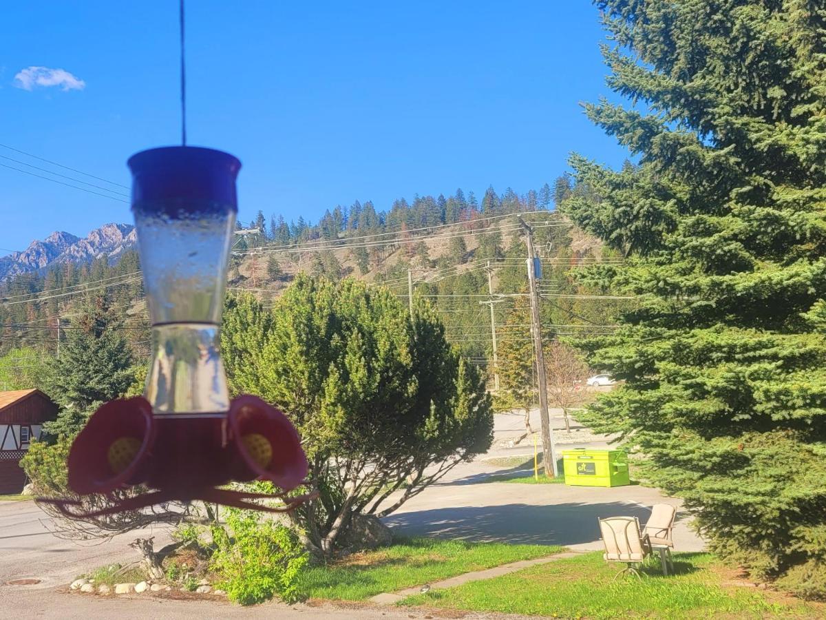 Lido Motel Radium Hot Springs Εξωτερικό φωτογραφία