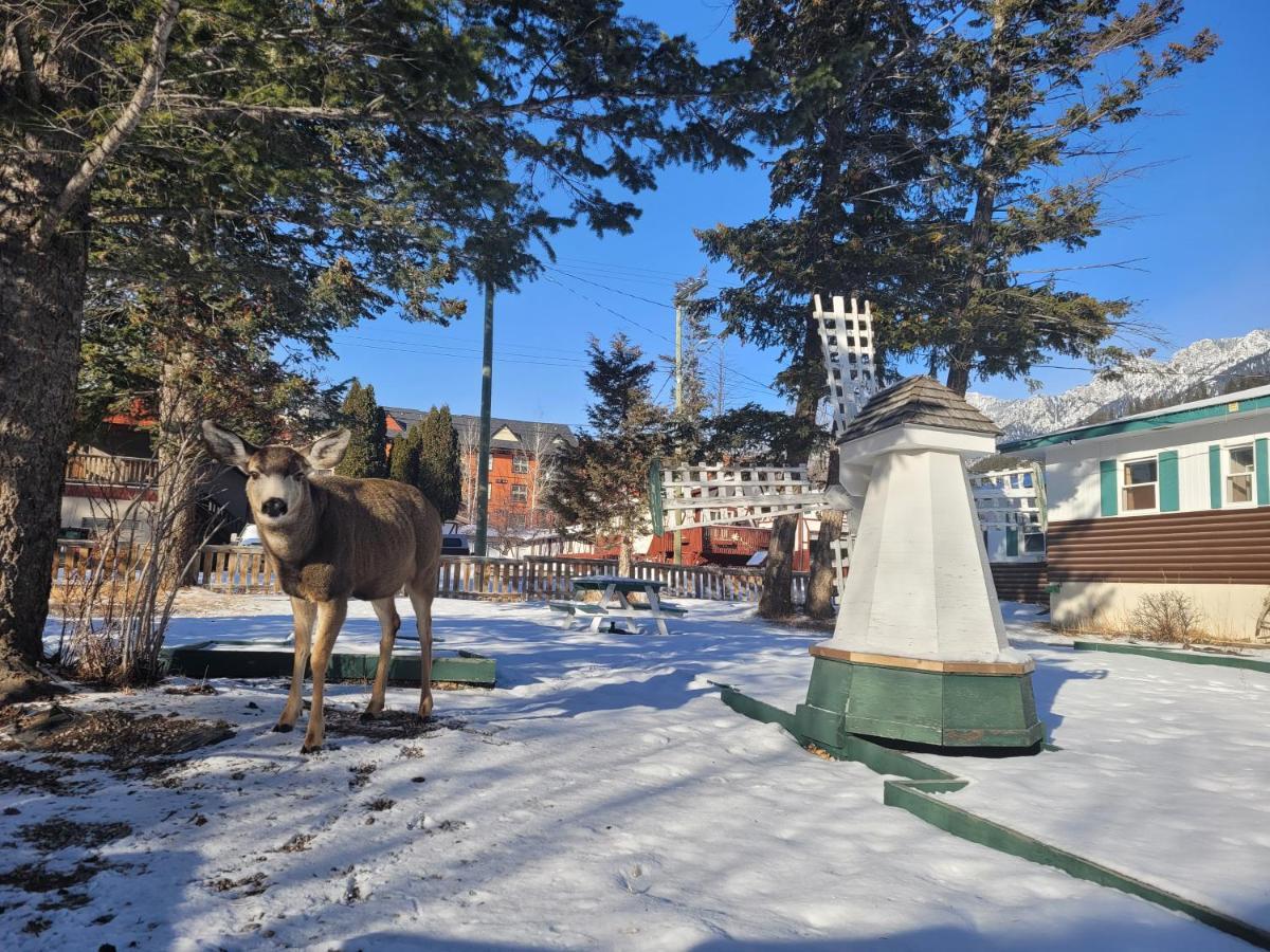 Lido Motel Radium Hot Springs Εξωτερικό φωτογραφία